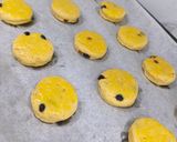 Gambar langkah 4 resipi Scone Mudah.