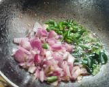 A picture of step 5 of Khandeshi special jalgaon green brinjal roasted bharta.