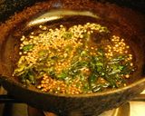 தக்காளி வெங்காய வேர்க்கடலை கார சட்னி(Tomato onion groundnut chutney recipe in tamil) ரெசிபி ஸ்டேப் 3 புகைப்படம்