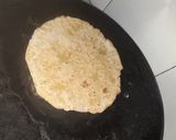 A picture of step 3 of मक्का आटा बेसन रोटी.