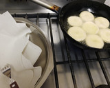Foto del paso 4 de la receta: Tortas fritas mini, fáciles y rápidas