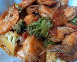 Foto langkah ke 9 dari resep Udang Oseng Mentega.