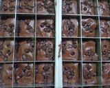Foto langkah ke 8 dari resep Fudgy brownies shiny crust.