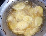 A picture of step 4 of Tumeric Viazi Karai.