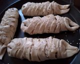 A picture of step 3 of Chicken fish bread.