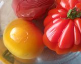 Une image de l'étape 2 de Tomates entières en bocaux.