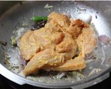 A picture of step 2 of Chicken pulao.