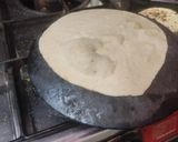 उल्टे तवे की रोटी (Ulte tave ki roti recipe in hindi) रेसिपी चरण 2 फोटो