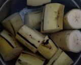 Foto del paso 1 de la receta: Empanada de plátano maduro con queso