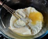 A picture of step 4 of Baked Cheesecake.