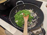 Pasta in a pea sauce