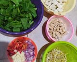 Foto langkah ke 1 dari resep Tumis sawi tempe tahu toge.