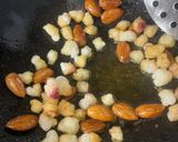# सिंघाड़ा आटा व्रत गोंद लड्डू रेसिपी चरण 2 फोटो
