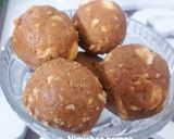 बेसन गोंद मखाना लड्डू रेसिपी चरण 7 फोटो