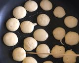 A picture of step 2 of Mini pancakes.