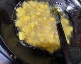 Foto langkah ke 2 dari resep Sambel goreng kentang dan rambak.