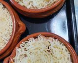 Φωτογραφία βήματος 5 της συνταγής Spaghetti στο φούρνο σε πήλινα μπόλ
