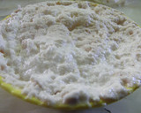 Foto del paso 1 de la receta: Pan dulce navideño de frutillas (fresas)