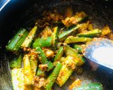 A picture of step 3 of Sponge gourd Masala.
