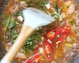 Foto langkah ke 4 dari resep Mix seafood soup.