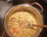 A picture of step 2 of Bacon, herb and vegetable pie.