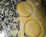 Foto del paso 6 de la receta: ☕"Mantequitas"🍪 galletitas caseras con harina leudante ❤