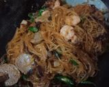 Foto langkah ke 8 dari resep Soun jamur cabe ijo udang dan bakso.