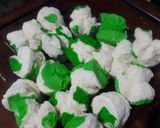 Foto langkah ke 5 dari resep Bolu Kukus Mekar Tanpa Soda.