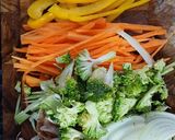 Hình bước làm 2 của món Cải đắng cuốn chay
