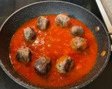A picture of step 5 of Cheese Tortelloni and Parmesan Meatball.