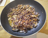 Foto del paso 10 de la receta: Hojaldre relleno de surimi con atún y huevo