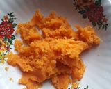 Foto langkah ke 1 dari resep Hintalu Karuang Ubi Orange.