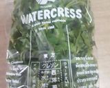 รูปขั้นตอนการทำที่ 1 ของ มาม่าผัดลูกชิ้น ใส่watercress