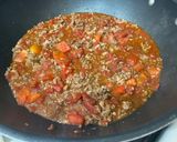 A picture of step 4 of Sour Cream Meat Lasagna.