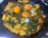 Foto del paso 4 de la receta: Acelgas con patatas, jamón y huevos