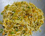 A picture of step 4 of Veg. Chaw Mein.