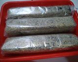 Foto langkah ke 3 dari resep Mochi Ketan Hitam Gulung (337).
