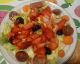 Foto del paso 2 de la receta: Ensalada con frutos rojos salteados con vinagre de vino blanco