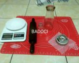 Foto langkah ke 1 dari resep Donat + teknik mencetak.