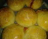 A picture of step 7 of Chiken Buns.