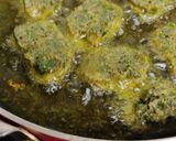 A picture of step 4 of Spinach leaves patode.