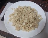 Foto del paso 2 de la receta: Garbanzada de pavo y setas con papas fritas