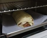 Foto langkah ke 5 dari resep Picnic Roll.