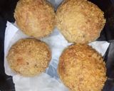 Hình bước làm 6 của món Scotch Eggs (Trứng lòng đào bọc thịt chiên xù)