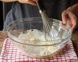 A picture of step 4 of Taiwanese Castella Cake.