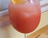 A picture of step 1 of Caribbean Rum Punch.
