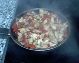 Foto del paso 5 de la receta: Gusanojaldres de pollo y pimiento🐛 - Gusanitos de hojaldre🍗