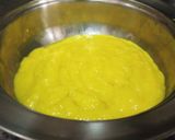 A picture of step 1 of Kacche aam ki khatti meethi chutney.