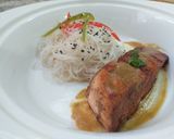 Foto del paso 6 de la receta: Salmón estilo Thai con salsa de coco y mango