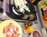 รูปขั้นตอนการทำที่ 1 ของ หมูสามชั้นสไลด์ผัดผงกะหรี่